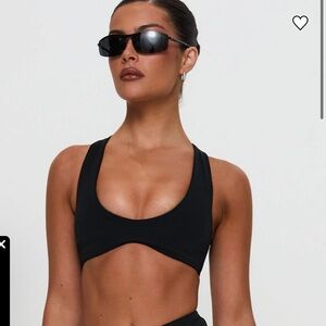 Black active crop top